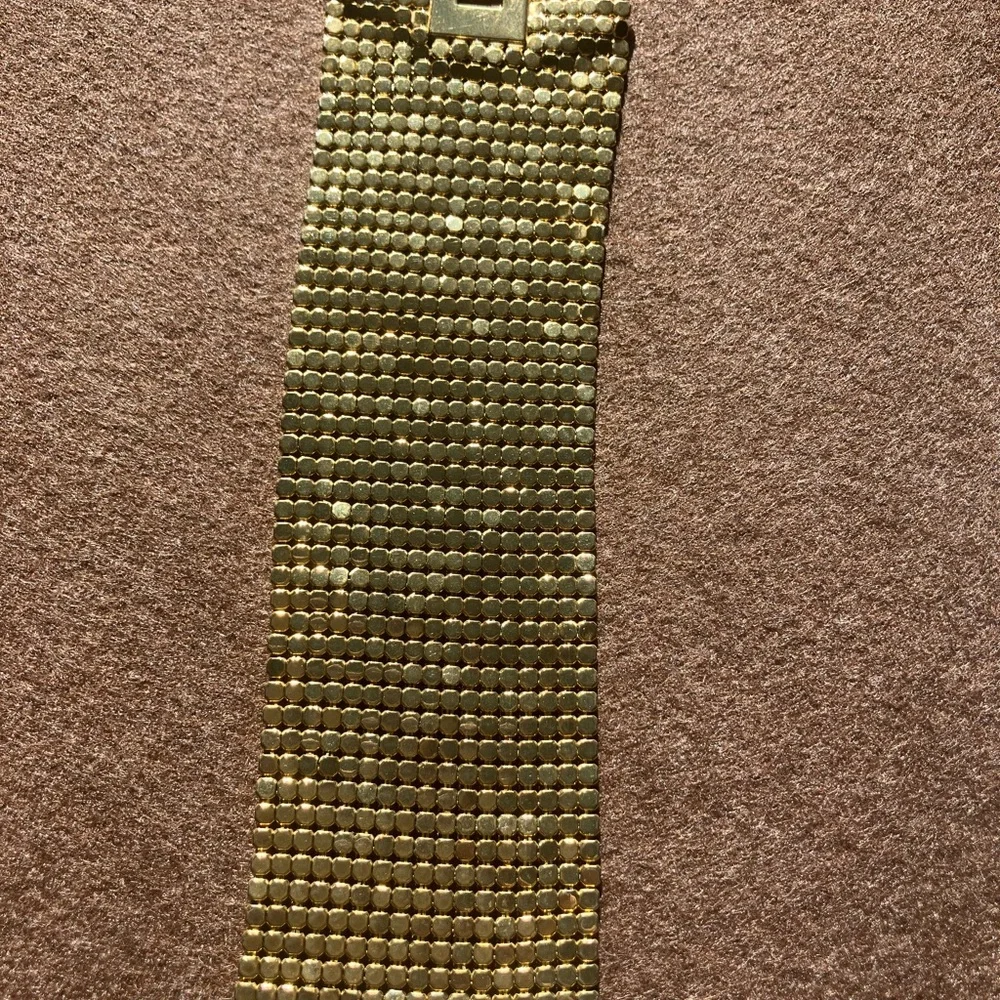 nOir Jewelry Gold Bracelet Elegant Design‎